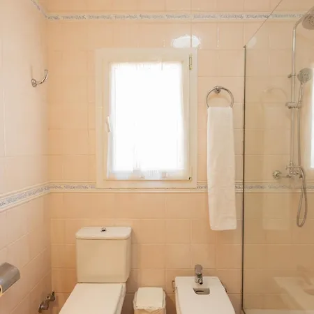 Primavera V130 By Menorcarentals *